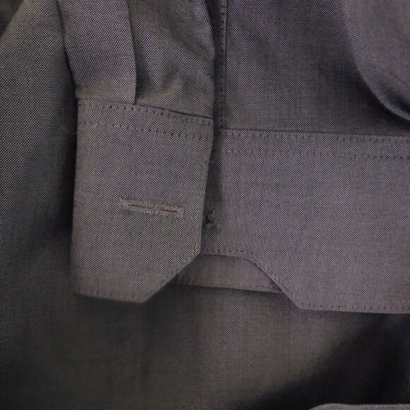 Foxcroft Womens Wrinkle Free Shaped Fit Gray Button-Up Long Sleeves Sz 12 - Picture 3 of 7